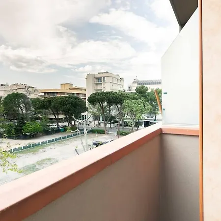 Bilocale Relax Mare-traversa Via Dante 50mt Dal Mare Apartman Riccione